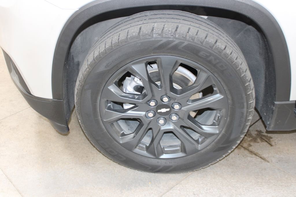 Used 2021 Chevrolet Traverse RS image 31