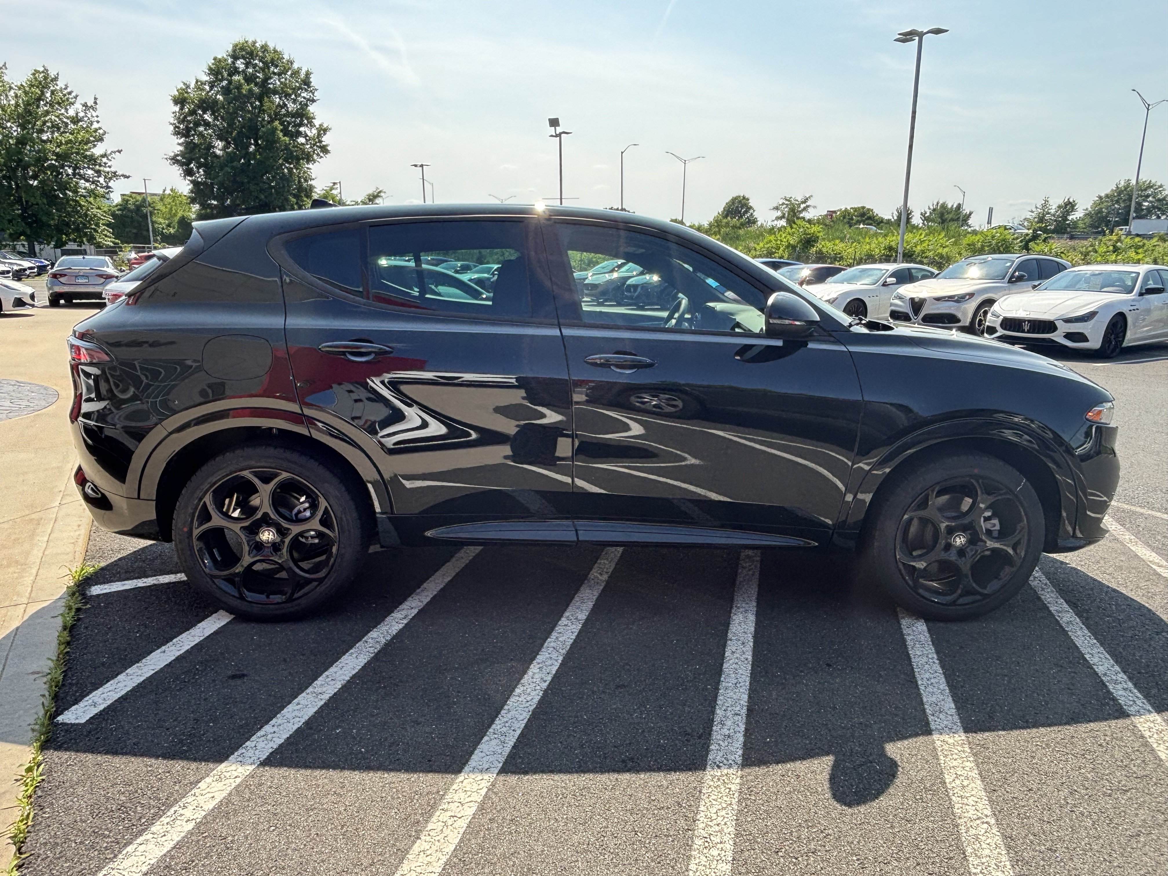 New 2026 Alfa Romeo Tonale AWD/4WD image 9