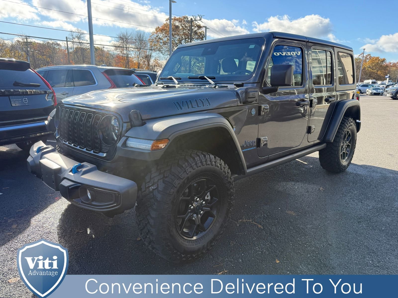 Used 2024 Jeep Wrangler Unlimited image 4