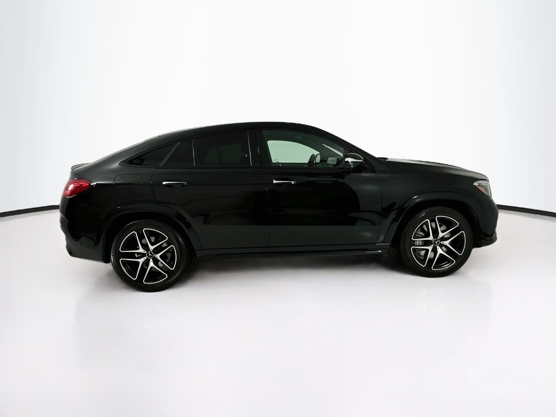 Certified 2025 Mercedes-Benz GLE 53 AMG 4MATIC Coupe image 9