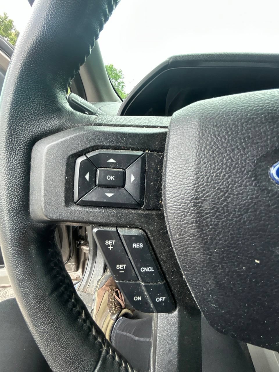Used 2020 Ford F150 XLT w/ Equipment Group 302A Luxury AWD/4WD image 21