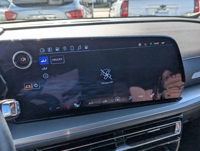 Certified 2025 Chevrolet Traverse LT image 17