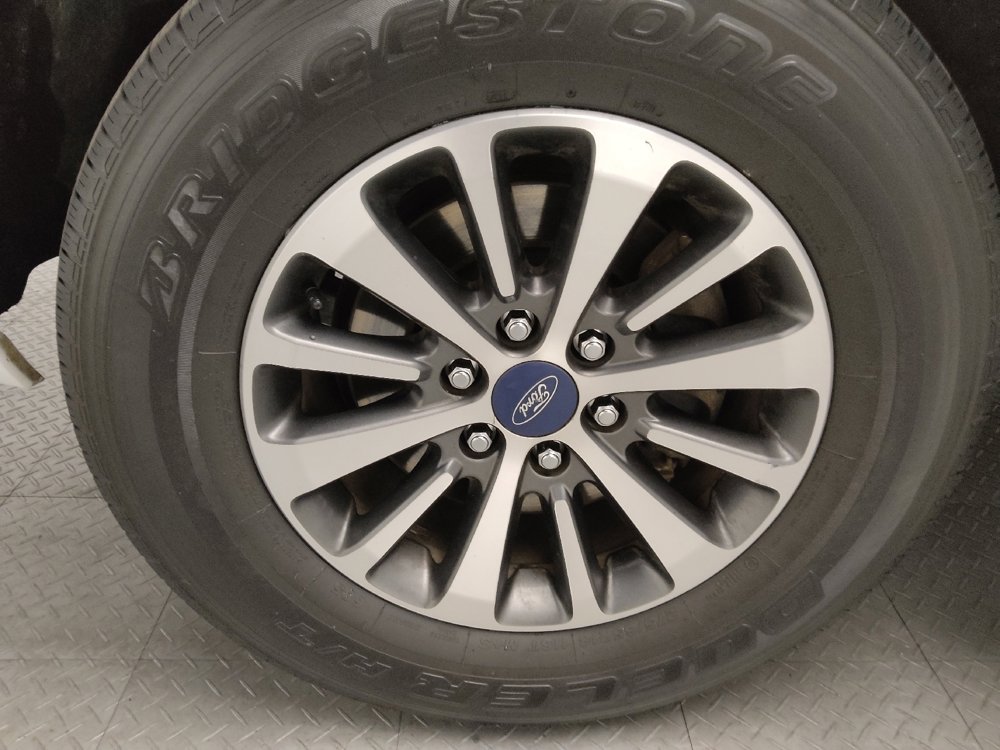 Used 2015 Ford Expedition EL XLT image 31