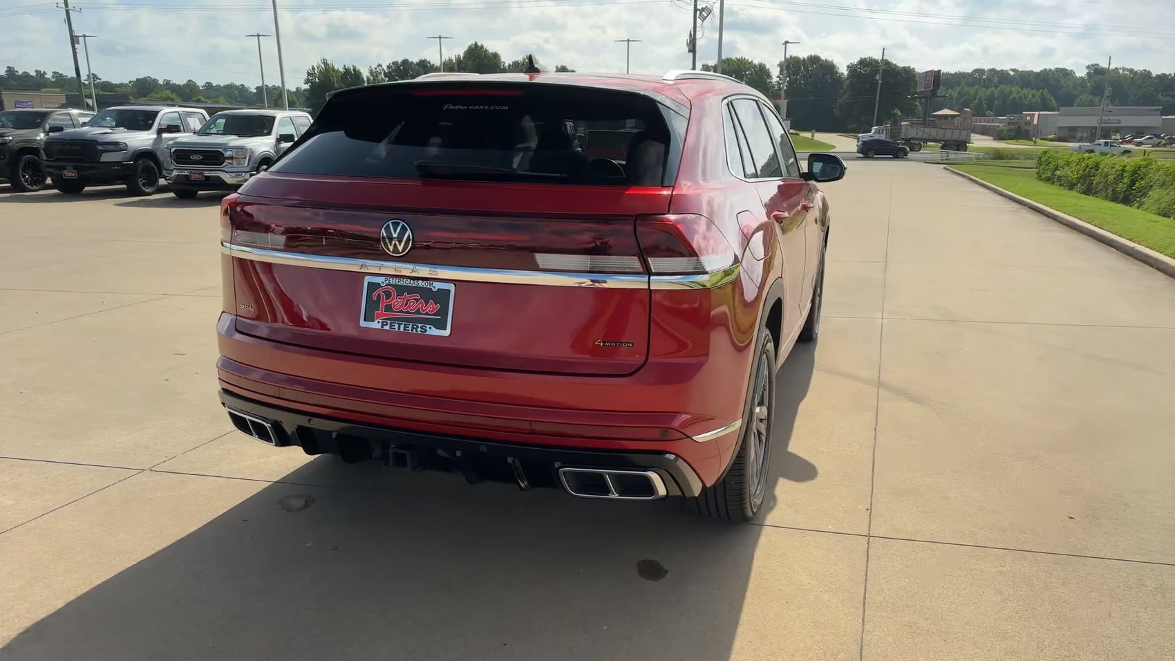 Used 2024 Volkswagen Atlas Cross Sport SEL R-Line AWD/4WD image 7