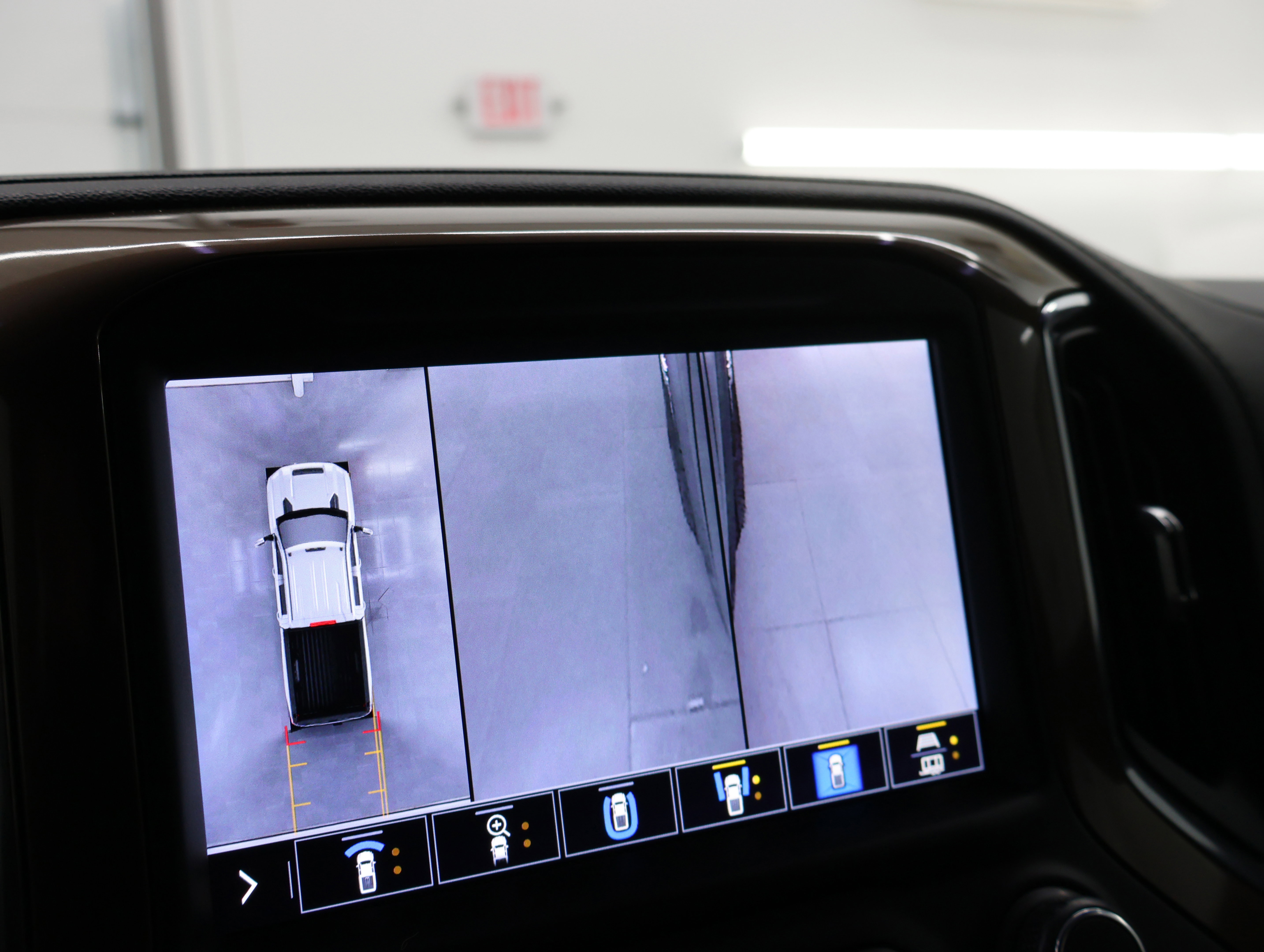 Used 2021 Chevrolet Silverado 2500 High Country w/ Z71 Off-Road Package AWD/4WD image 22