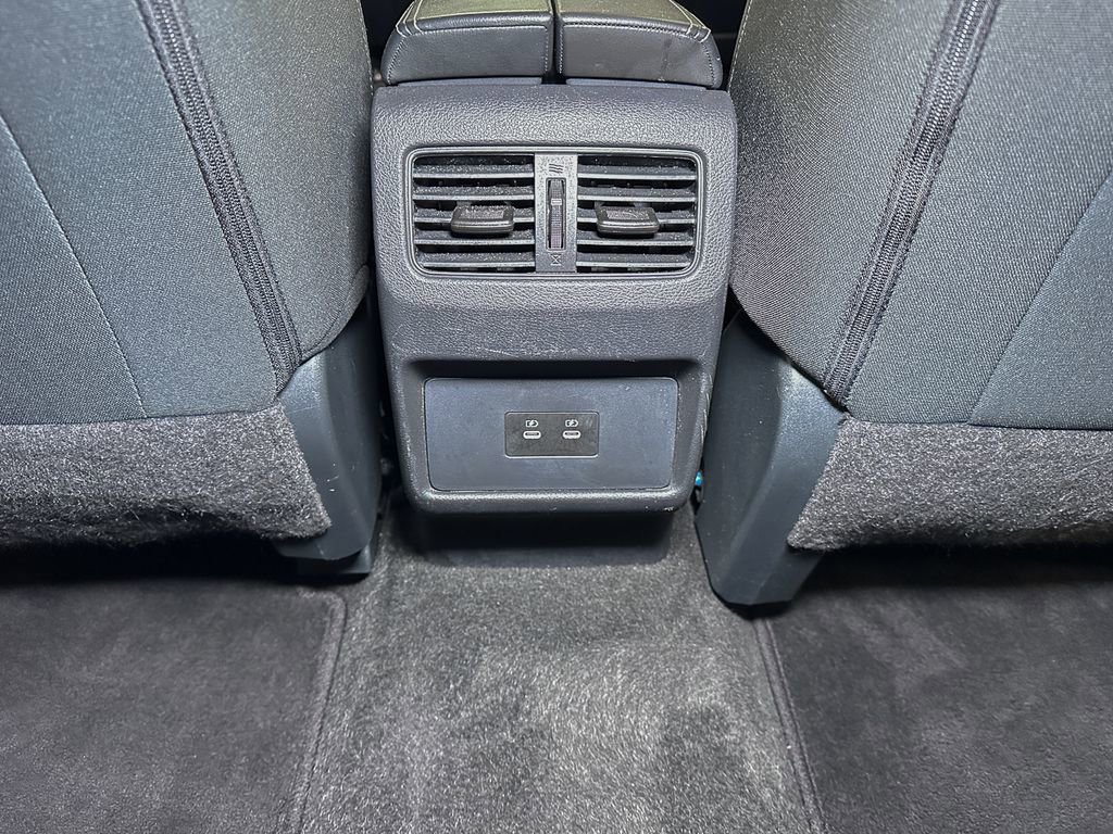 Used 2024 Nissan Rogue SV image 25