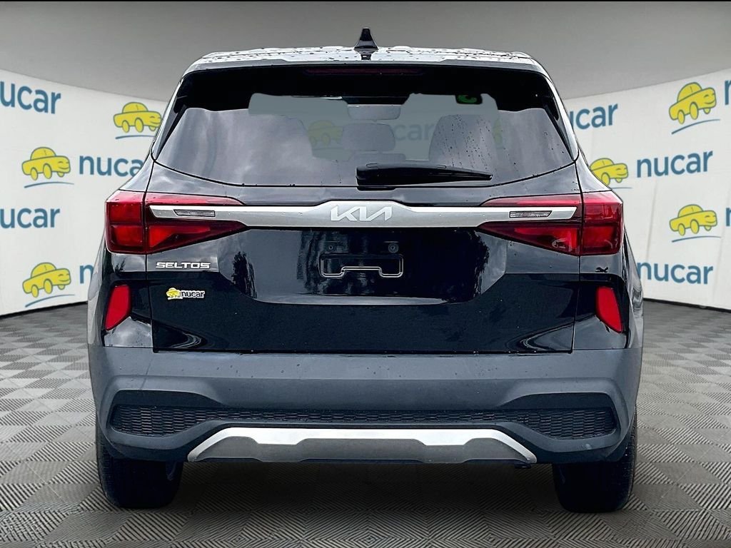 Used 2023 Kia Seltos LX AWD/4WD image 5