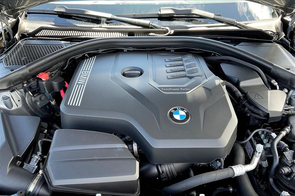 Used 2024 BMW 330i xDrive Sedan w/ Premium Package AWD/4WD image 30