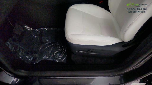Used 2026 Tesla Model Y AWD image 45