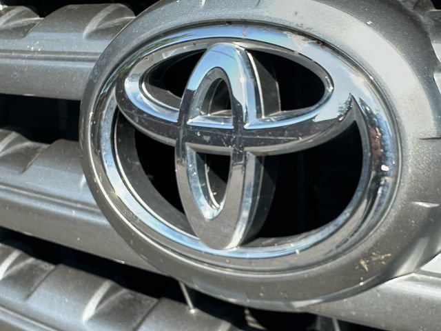 Used 2017 Toyota Sequoia Limited w/ Safety & Convenience Package AWD/4WD image 9