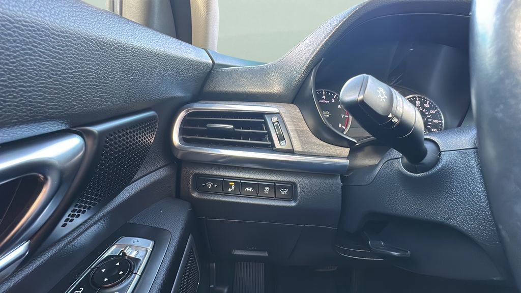 Used 2022 Kia Telluride EX w/ EX Premium Package image 16