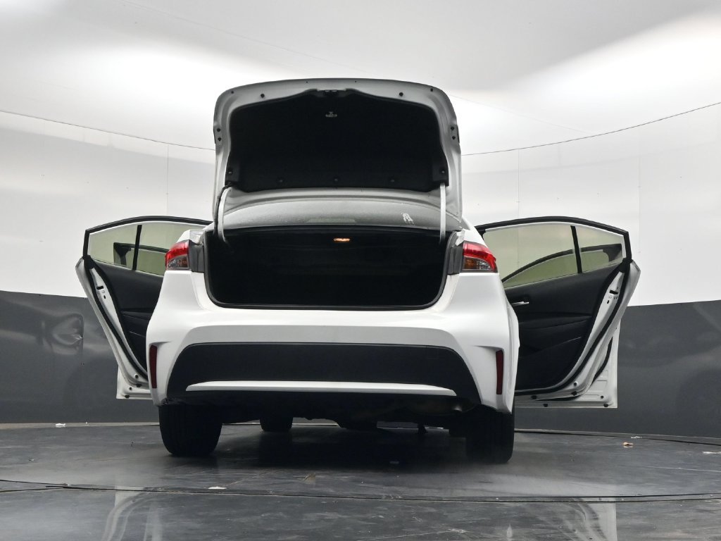 Used 2020 Toyota Corolla LE FWD image 42