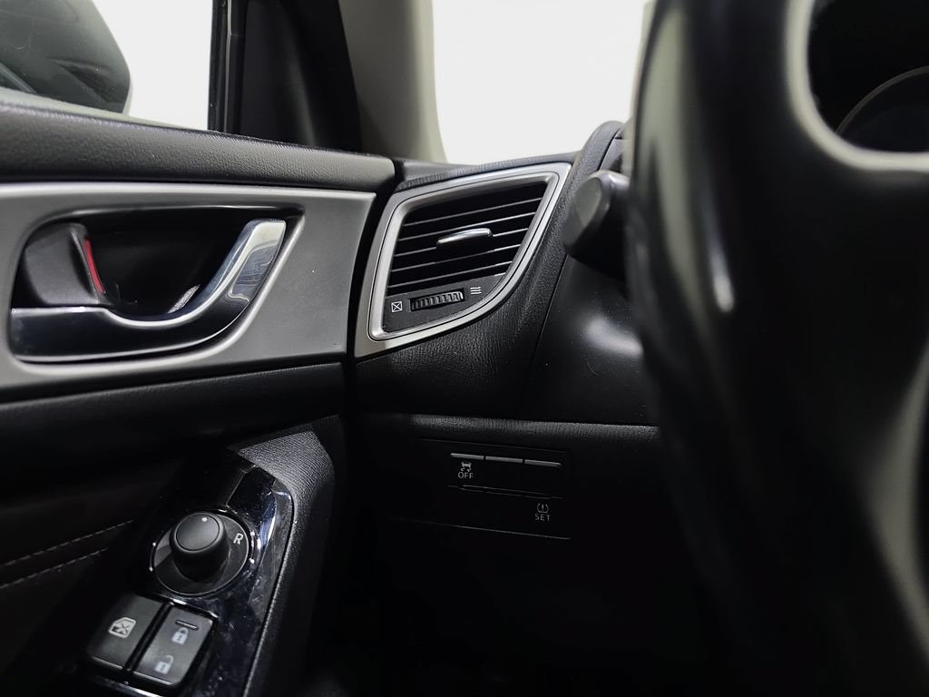 Used 2018 MAZDA MAZDA3 Touring FWD image 26