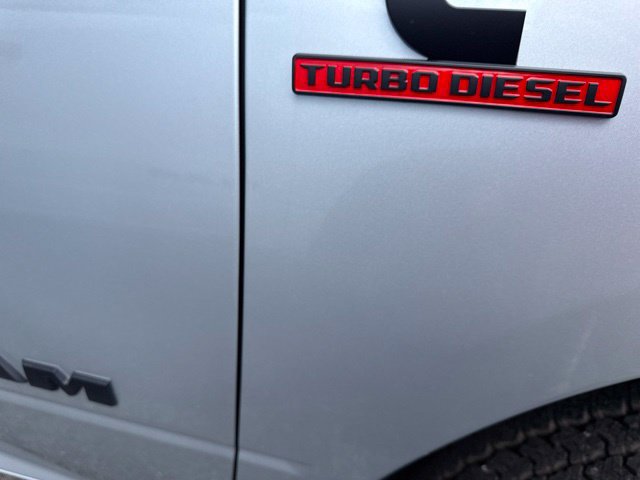 New 2026 RAM 2500 Laramie w/ Night Edition AWD/4WD image 12