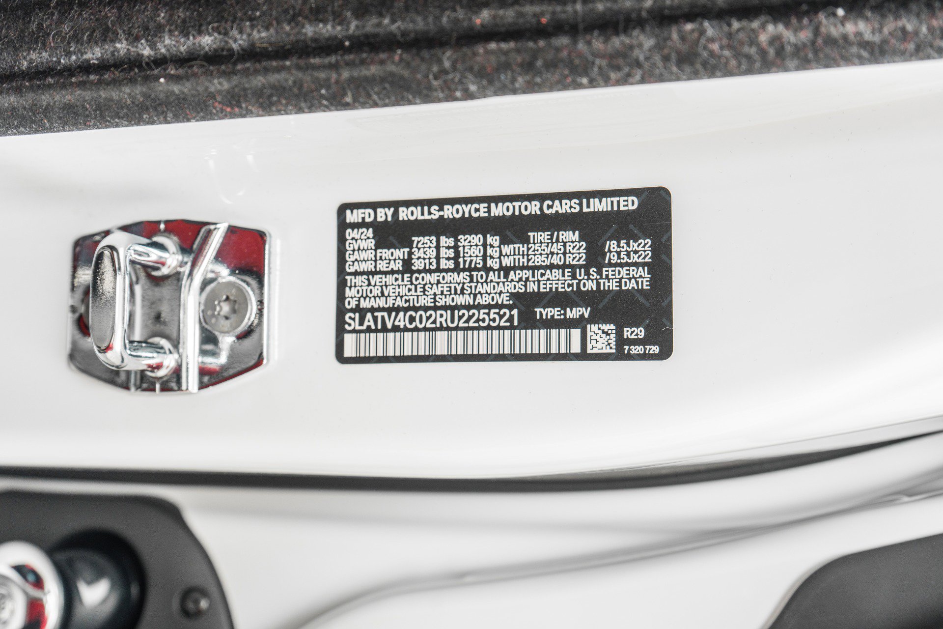 Used 2024 Rolls-Royce Cullinan image 20