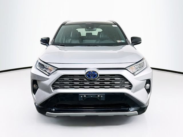 Used 2021 Toyota RAV4 XSE AWD/4WD image 2