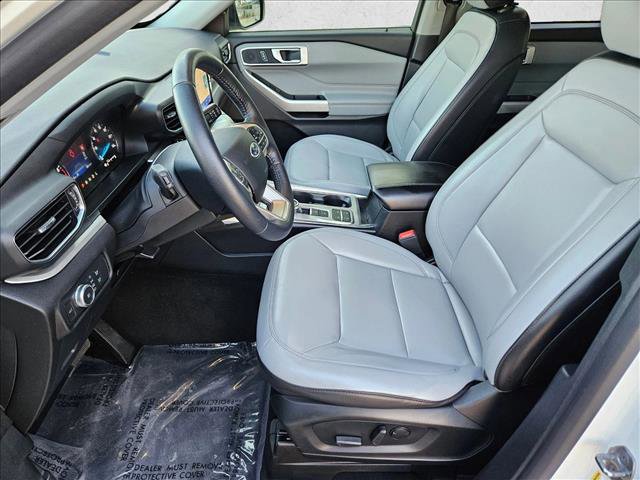 Used 2021 Ford Explorer XLT w/ Equipment Group 202A image 16
