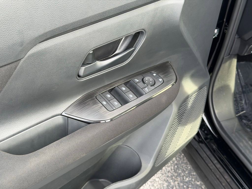 New 2026 Nissan Kicks S FWD image 13