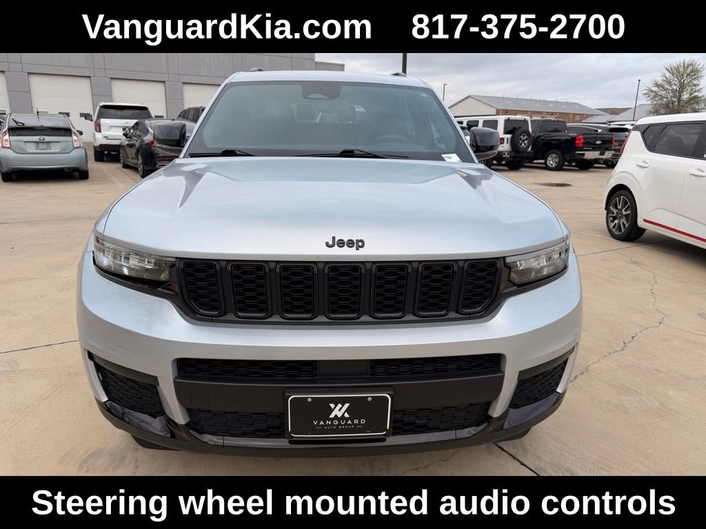 Used 2024 Jeep Grand Cherokee L Laredo AWD/4WD image 7