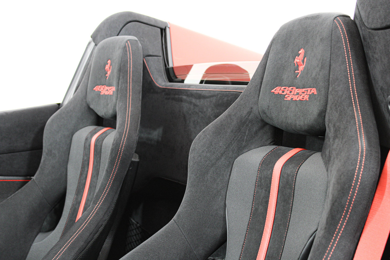 Certified 2019 Ferrari 488 Pista Spider RWD image 42