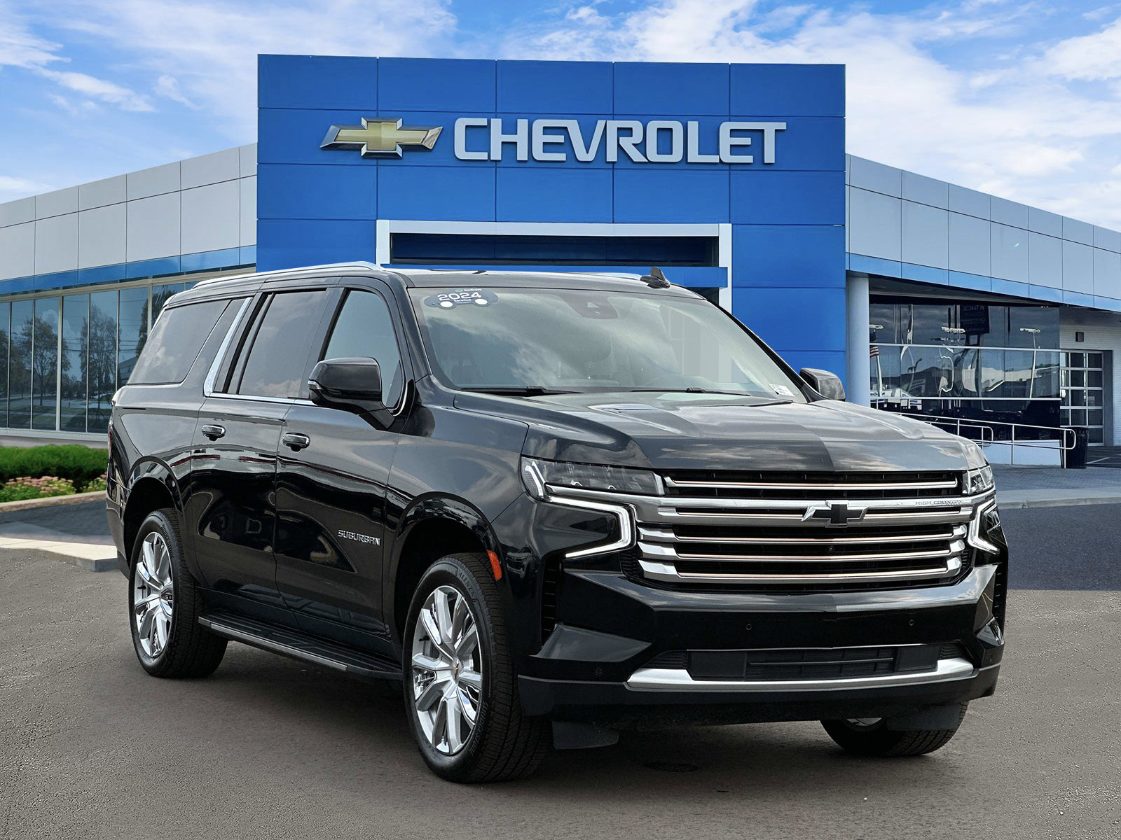 Certified 2024 Chevrolet Suburban High Country AWD/4WD image 1