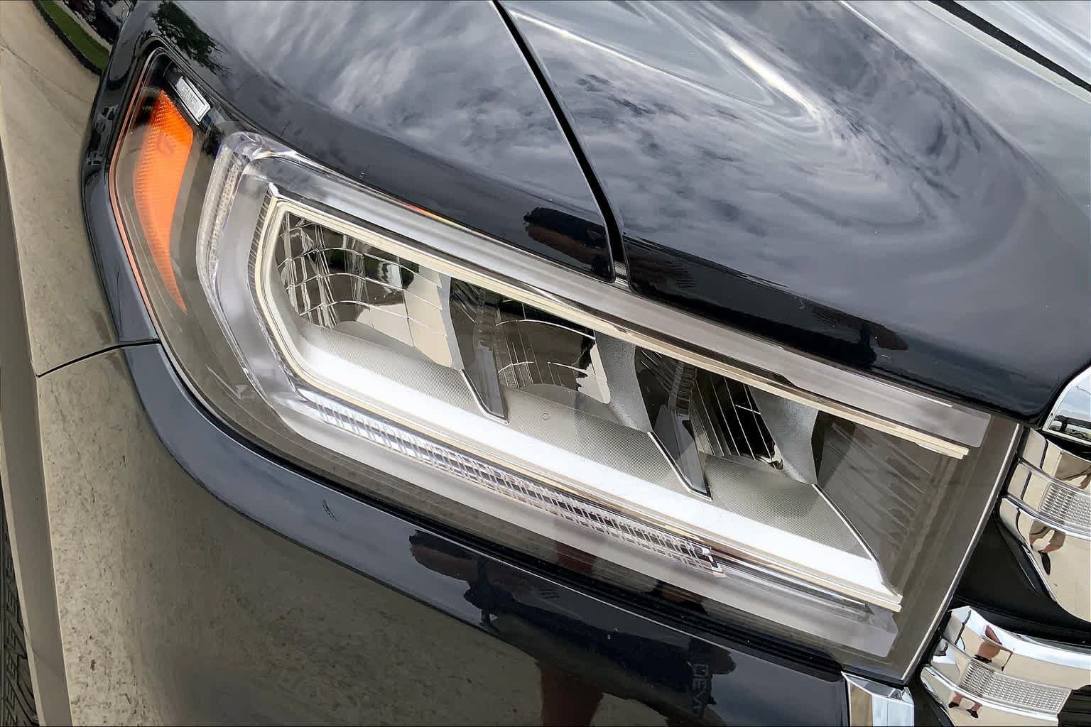 Used 2020 GMC Acadia SLT w/ Premium Package FWD image 28