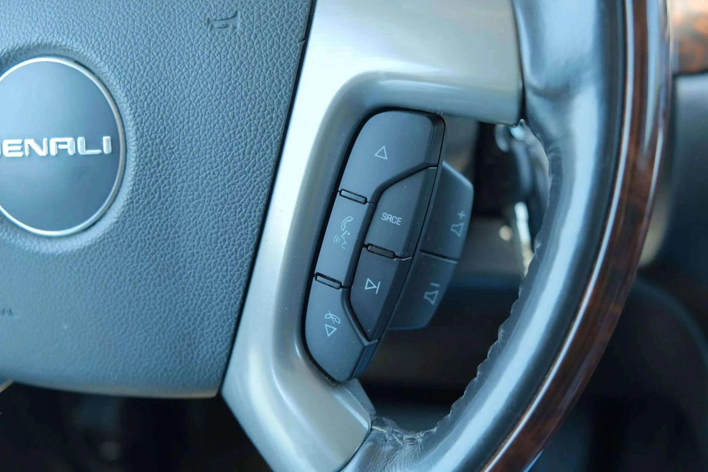 Used 2014 GMC Sierra 2500 Denali image 31