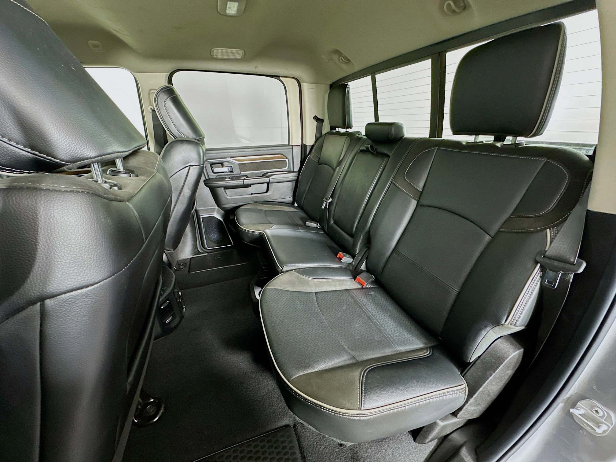 Used 2024 RAM 2500 Laramie w/ Safety Group image 27