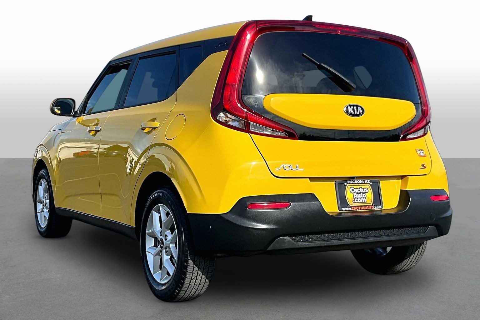 Used 2020 Kia Soul S FWD image 11