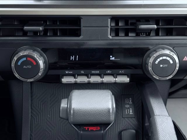 Used 2025 Toyota Tacoma TRD Off-Road AWD/4WD image 35