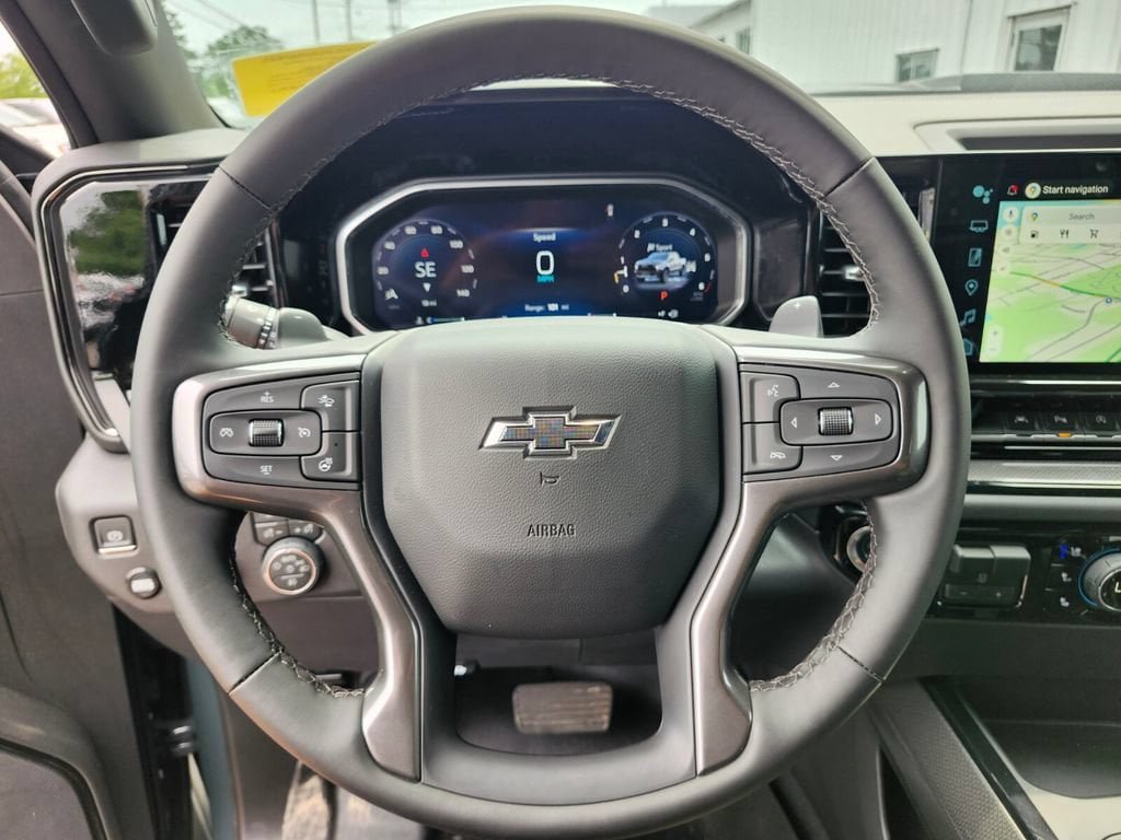 New 2026 Chevrolet Silverado 1500 ZR2 w/ Dark Appearance Package AWD/4WD image 38