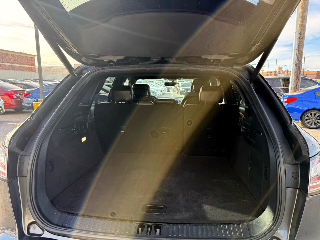 Used 2019 Lincoln Nautilus Reserve w/ Ultimate Package image 8