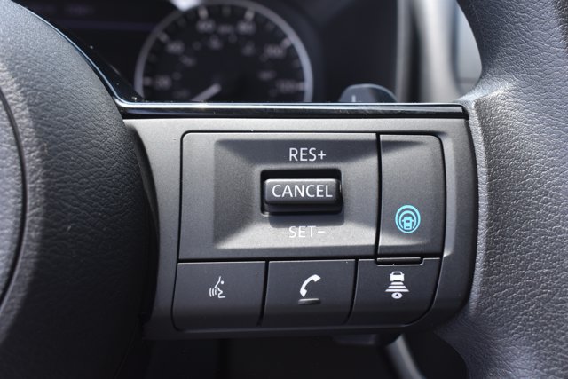 Used 2023 Nissan Rogue SV FWD image 21