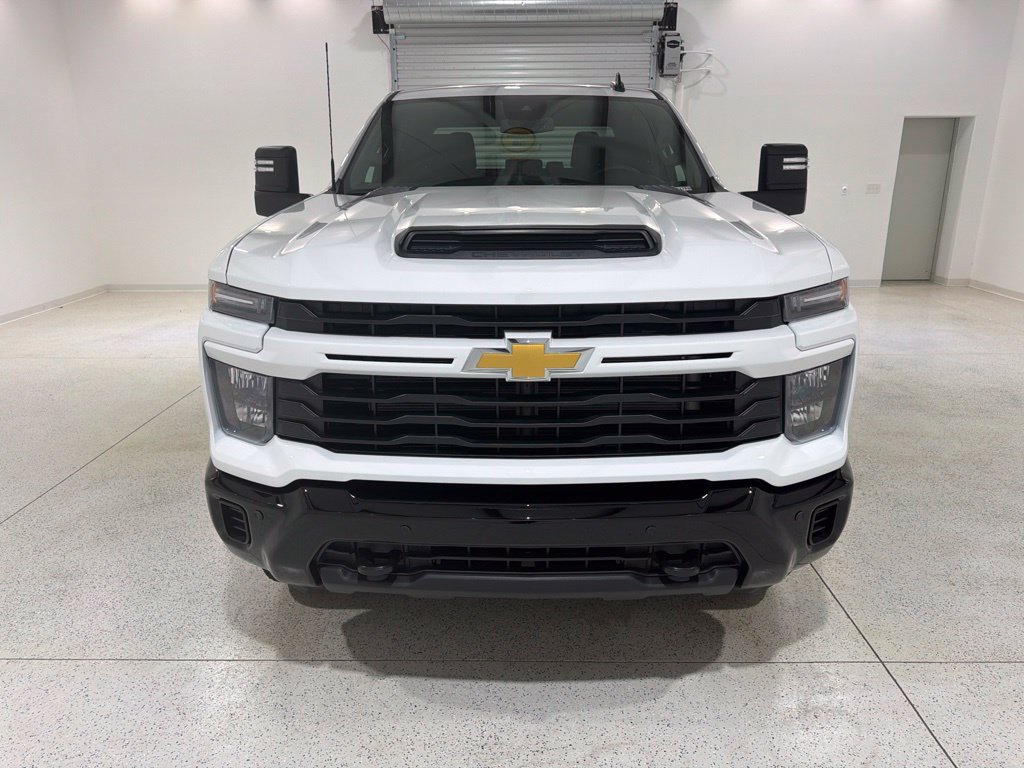 New 2026 Chevrolet Silverado 2500 Custom w/ Custom Value Package AWD/4WD image 8
