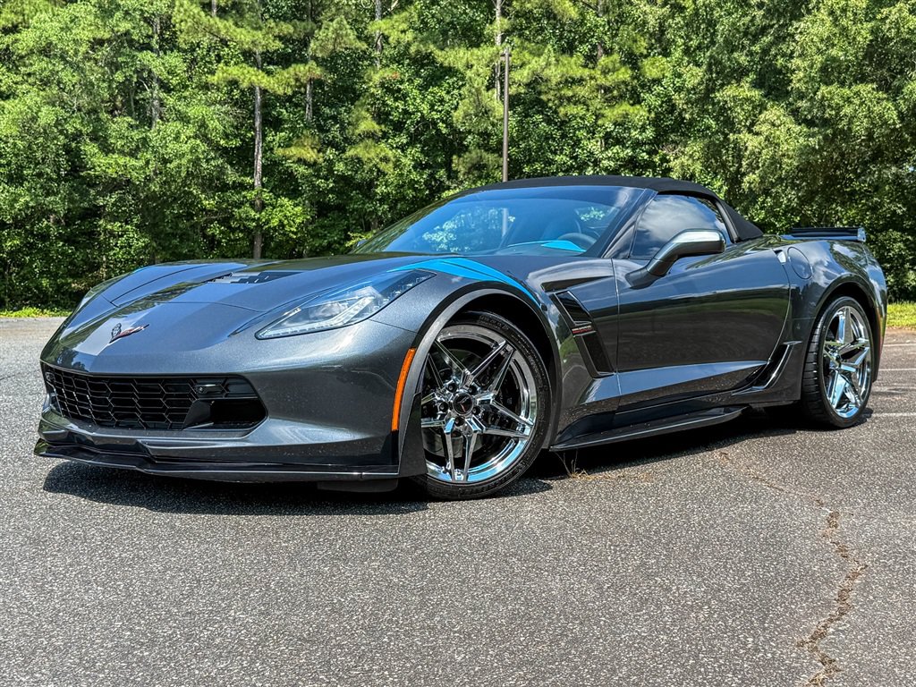 Used 2017 Chevrolet Corvette Grand Sport RWD image 2