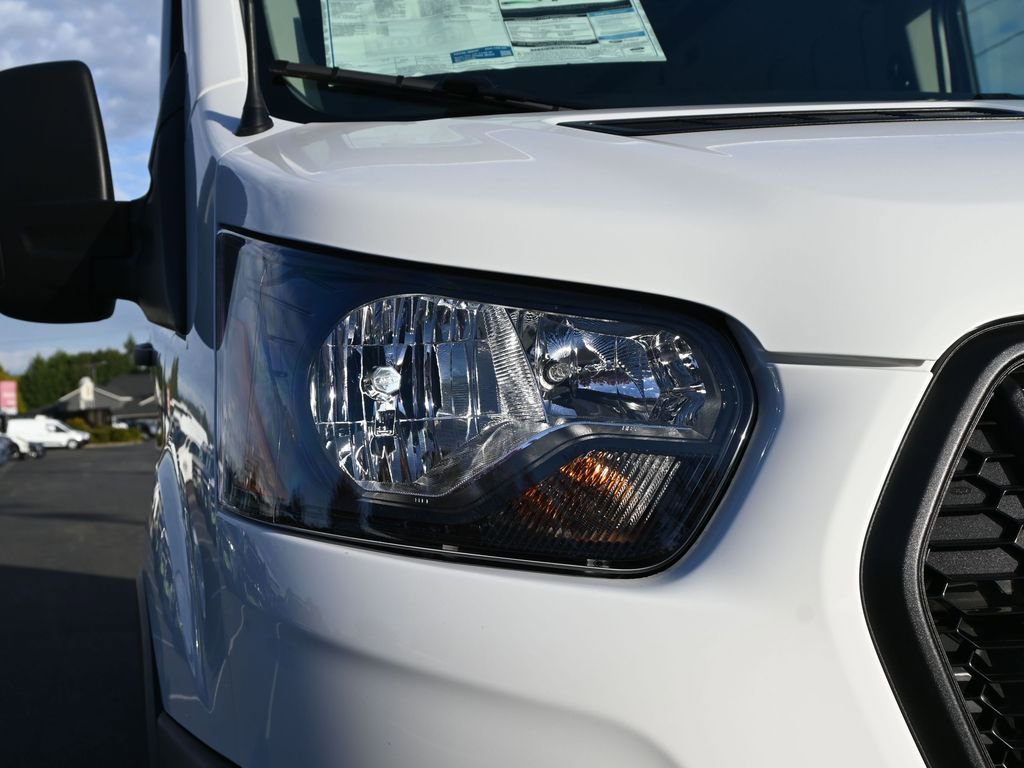 New 2026 Ford Transit 250 148 Medium Roof Extended AWD image 10