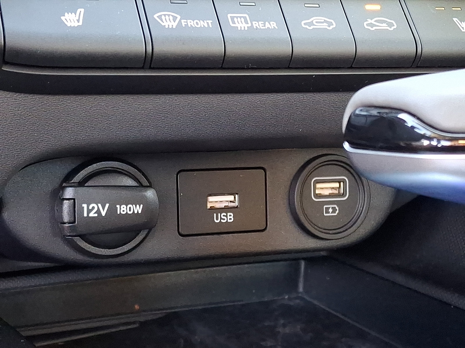 Certified 2023 Hyundai Elantra SEL w/ Convenience Package FWD image 18