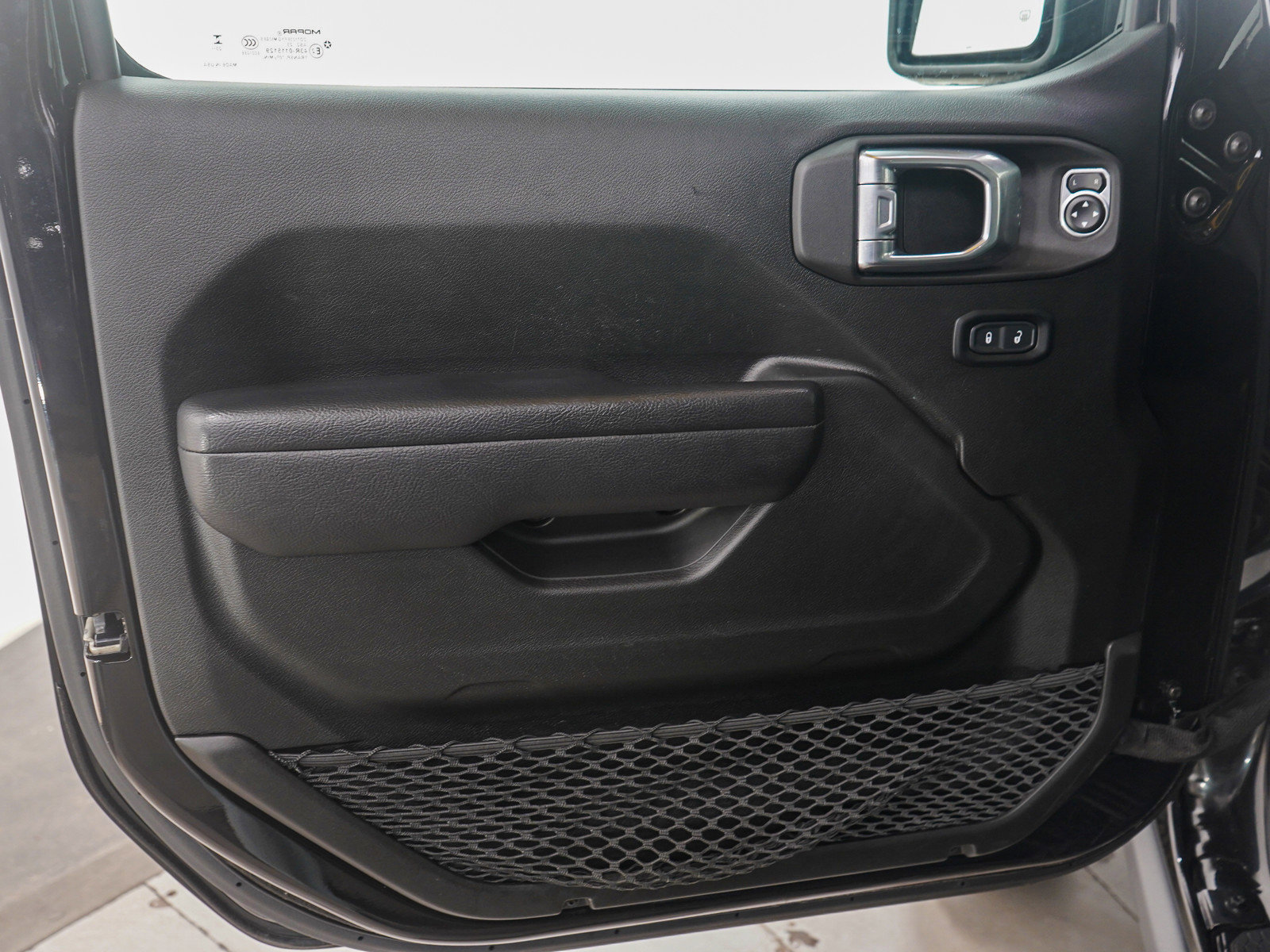 Used 2024 Jeep Wrangler Willys AWD/4WD image 22