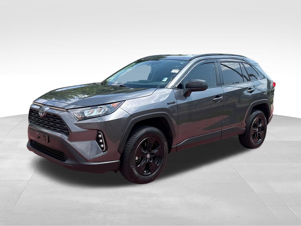 Used 2021 Toyota RAV4 LE AWD/4WD image 5