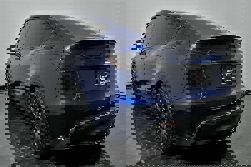 Used 2022 Tesla Model Y Performance image 8