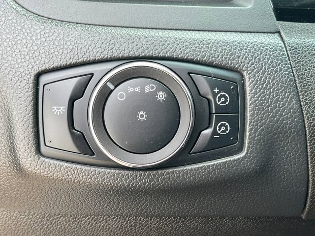 Used 2011 Ford Edge SE w/ 101A Rapid Spec Order Code image 16