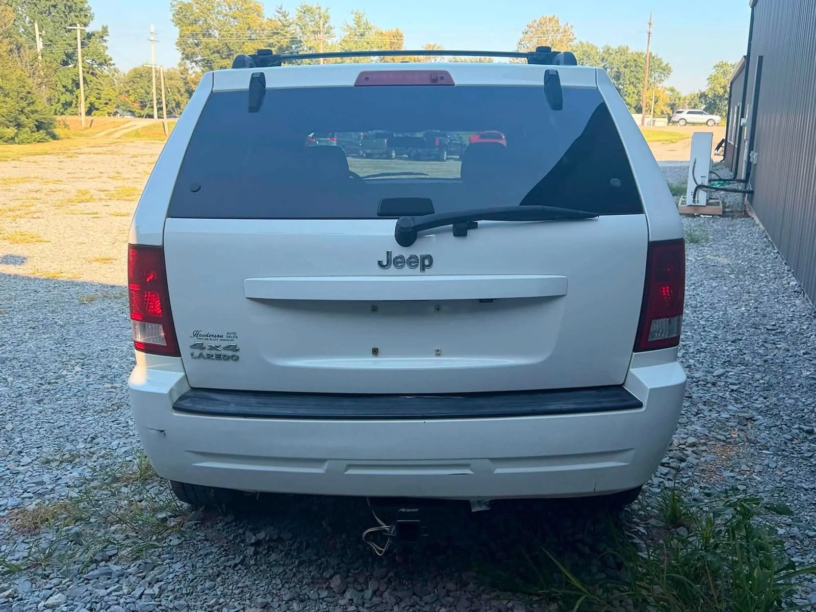 Used 2010 Jeep Grand Cherokee Laredo AWD/4WD image 6