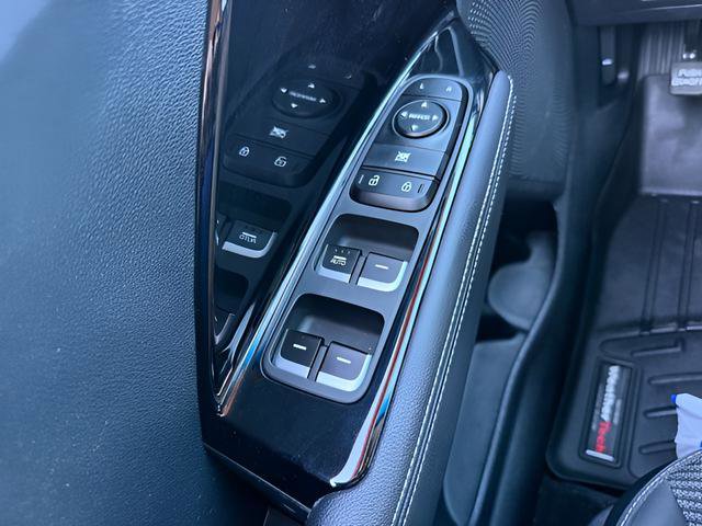 Used 2022 Kia Niro LXS FWD image 18