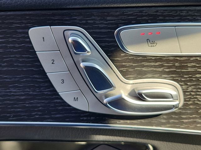 Used 2022 Mercedes-Benz GLC 300 4MATIC image 24