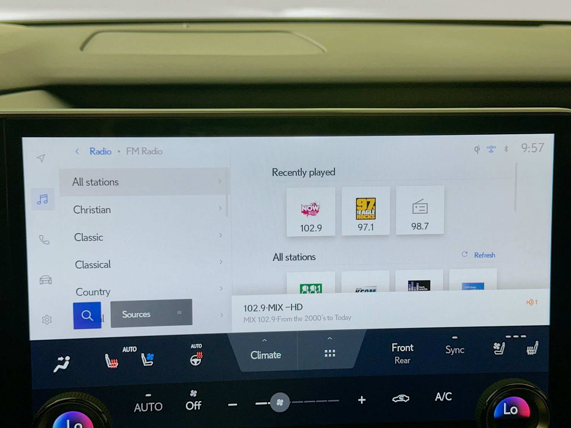 Used 2023 Lexus RX 350 FWD w/ Cold Area Package image 16