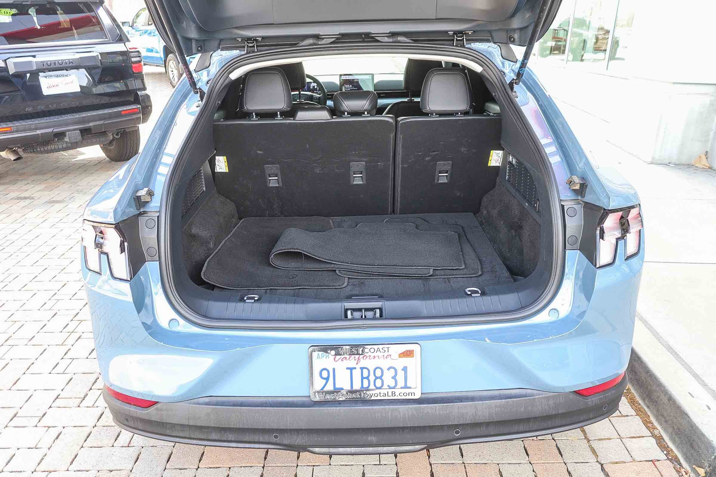 Used 2023 Ford Mustang Mach-E Select image 30