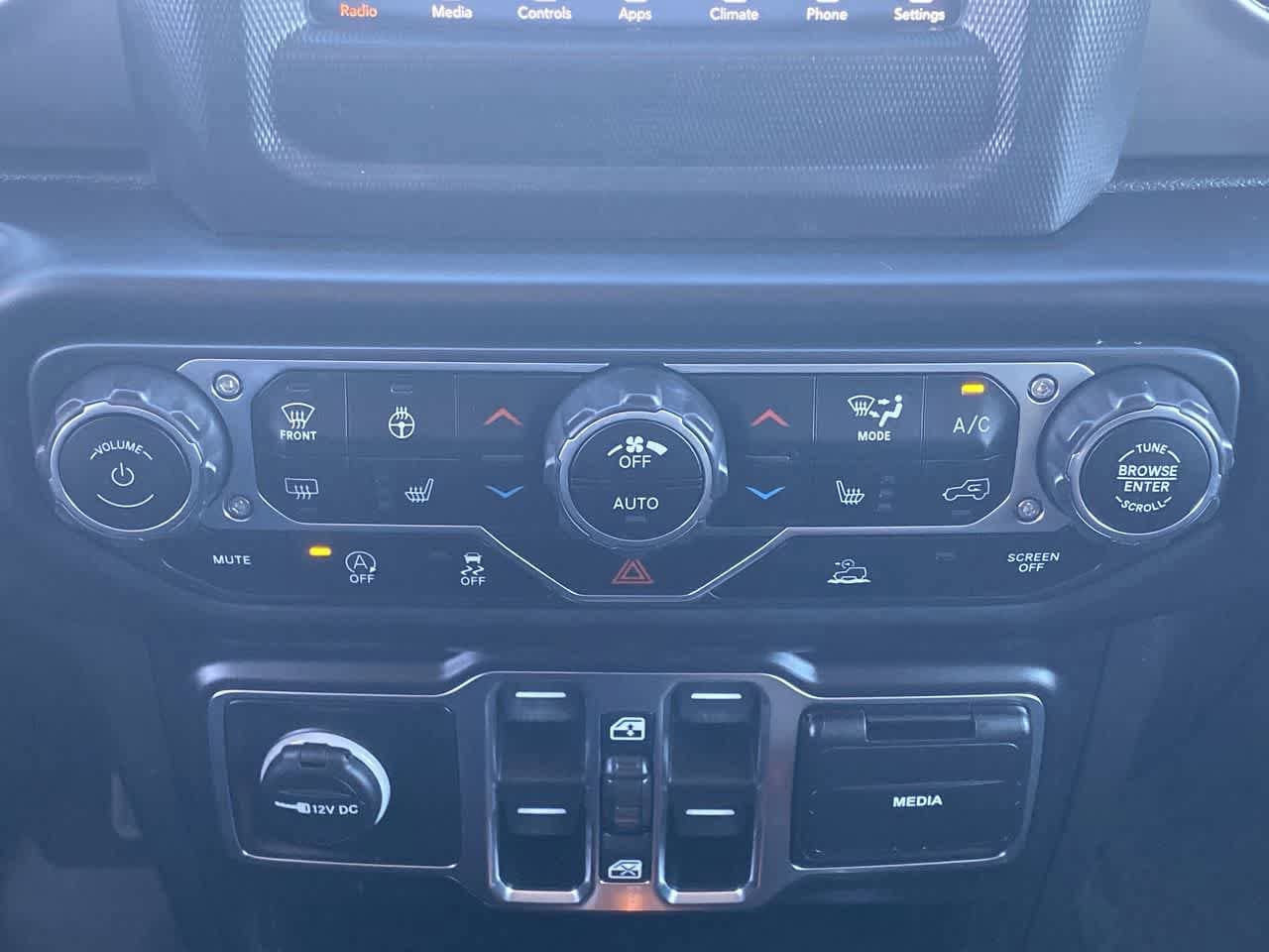 Used 2020 Jeep Gladiator Sport w/ Quick Order Package 24S AWD/4WD image 18