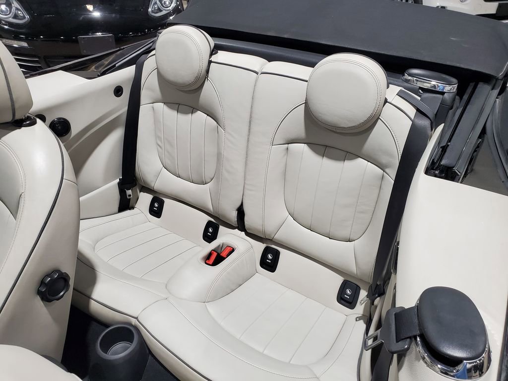 Used 2017 MINI Cooper S image 21