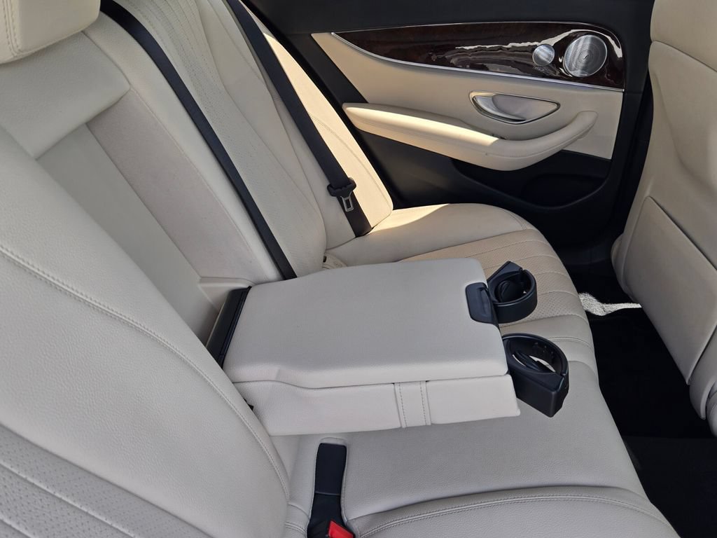Used 2020 Mercedes-Benz E 350 Sedan image 18