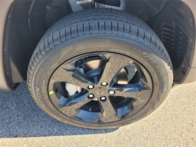 New 2025 Jeep Grand Cherokee Limited image 19